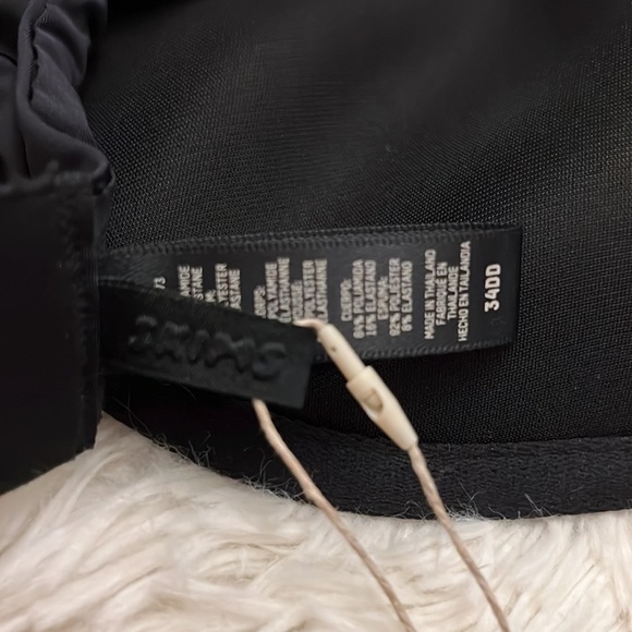 #145 skims 34dd weightless ultra mesh scoop bra onyx - Picture 5 of 6